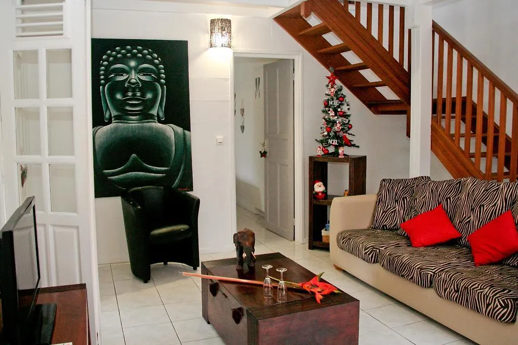 La Petite Villa Guadeloupe サンタンヌ グアドループ
